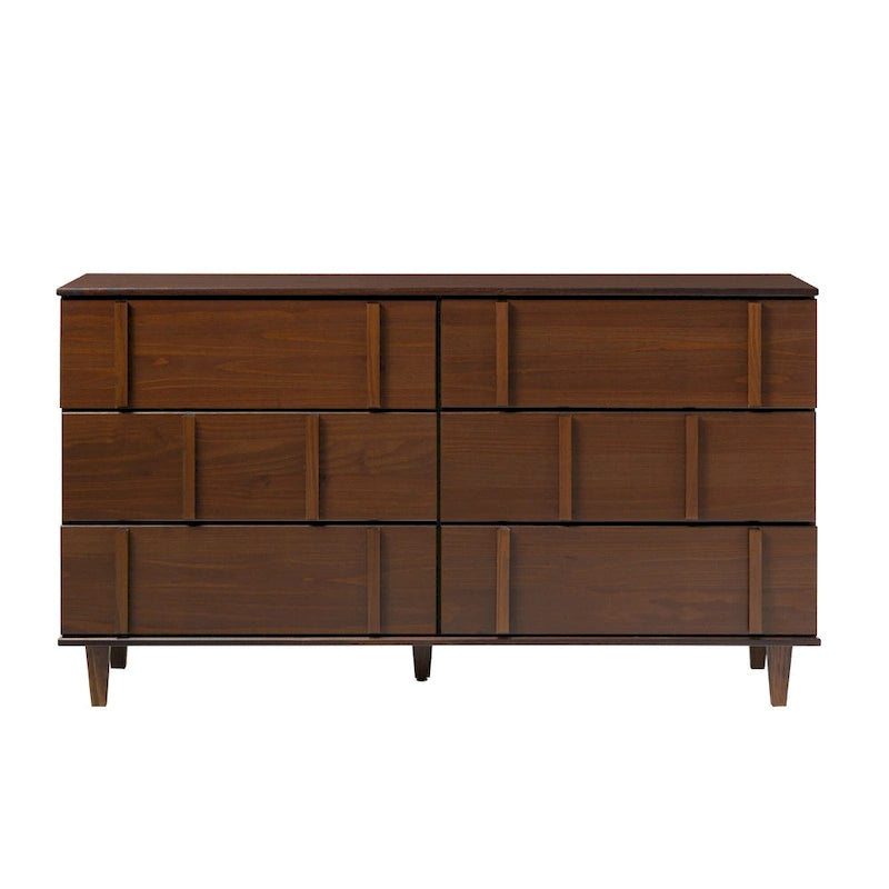 Detaillierte Kommode aus Massivholz im Mid-Century-Modern-Stil